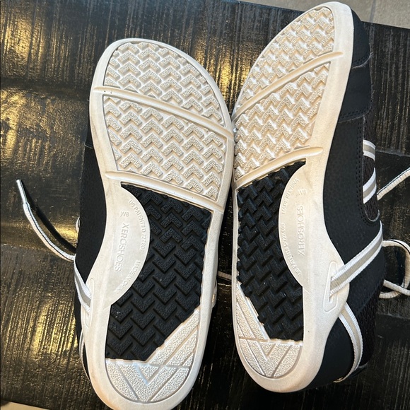 Xero Shoes Women’s Prio Barefoot Athletic Sneaker - Picture 13 of 15